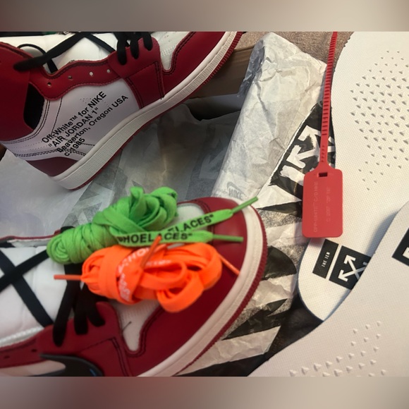 Air Jordan Retro 1 Off White Chicago’s originally purchased off StockX - Picture 2 of 4